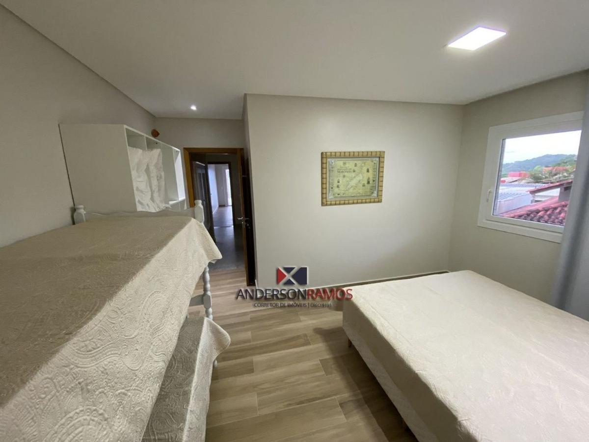 1083 - Apartamento Com Vista Para O Mar Em Bombinhas Exterior foto